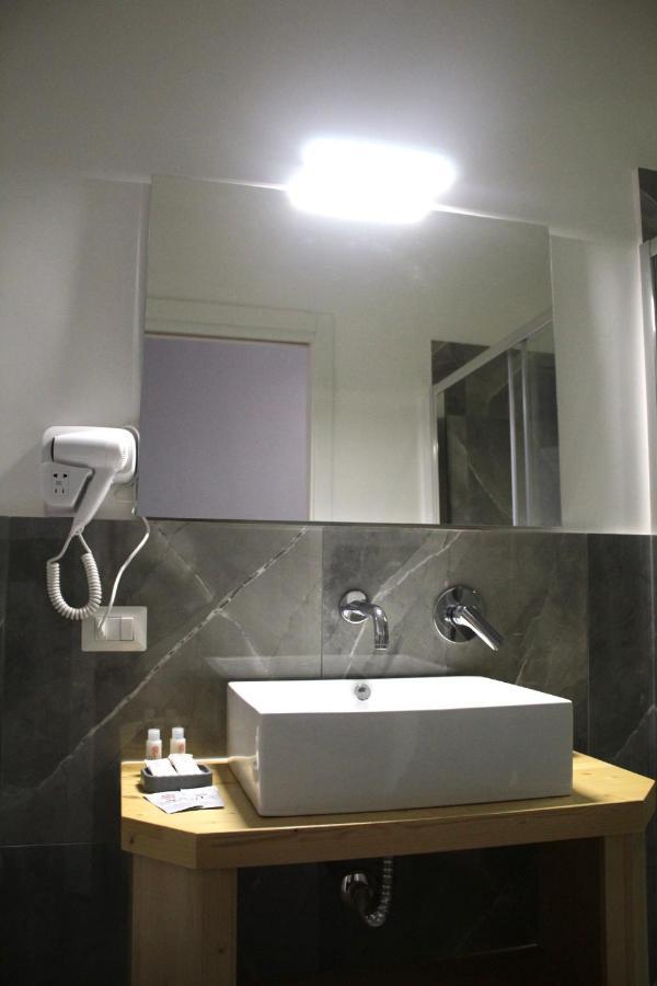 Hotel Be Italian Flat Sanfelice Napoli Esterno foto