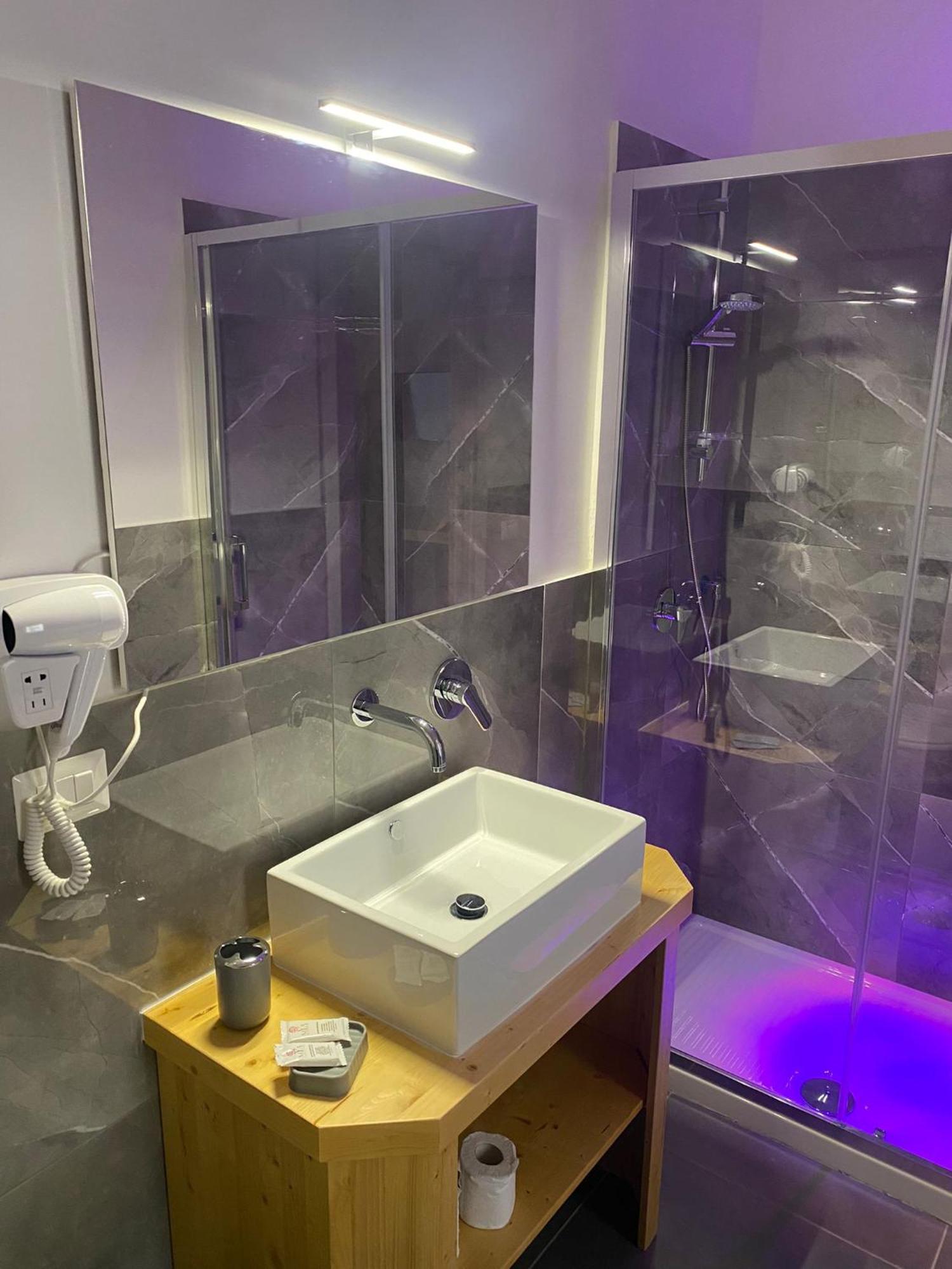Hotel Be Italian Flat Sanfelice Napoli Esterno foto