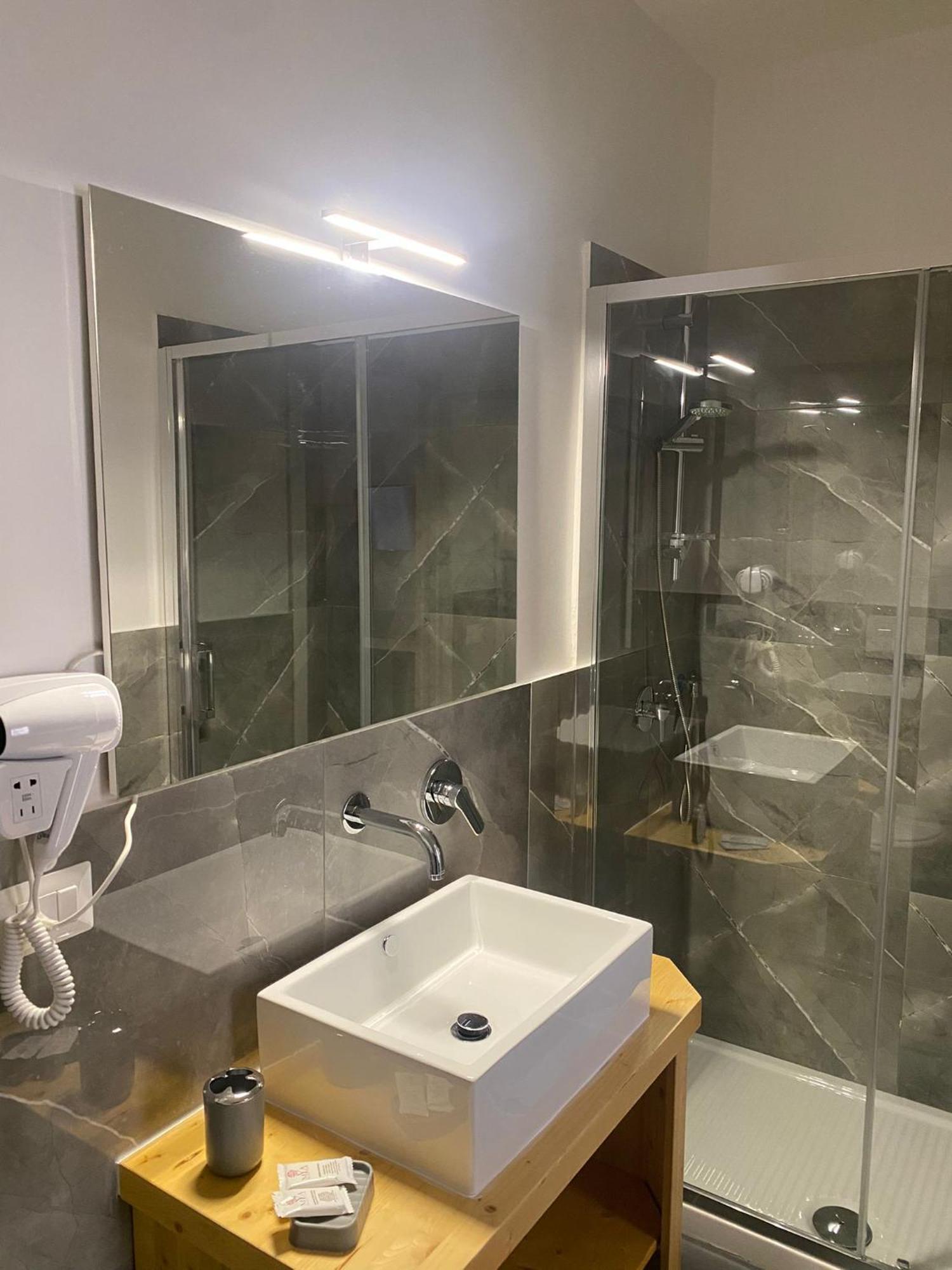 Hotel Be Italian Flat Sanfelice Napoli Esterno foto